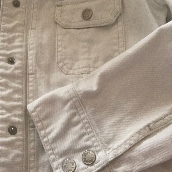 J Jill white Jean Jacket!🌼🌼🌼 - Picture 4 of 4